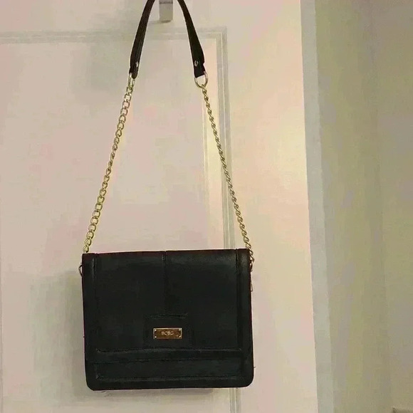 BCBG - Picture 2 of 4